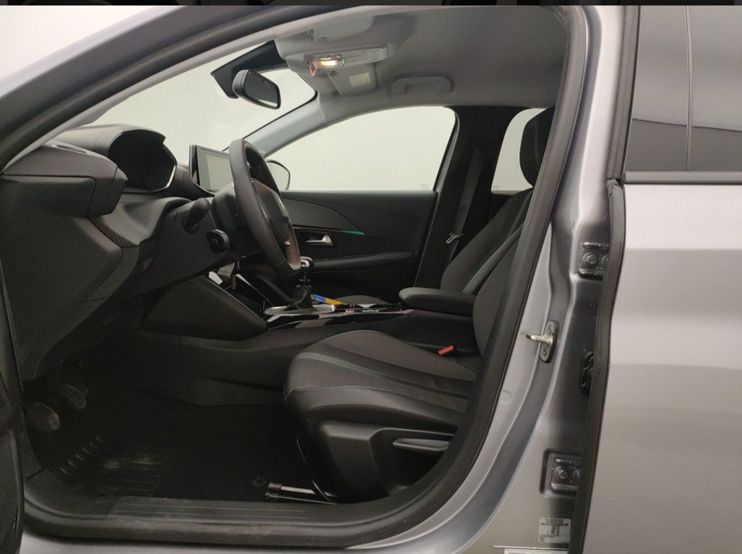 Peugeot 208 anno 9/2022 (venduta)