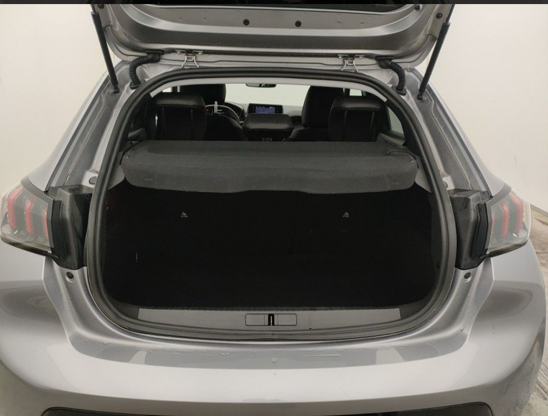 Peugeot 208 anno 9/2022 (venduta)