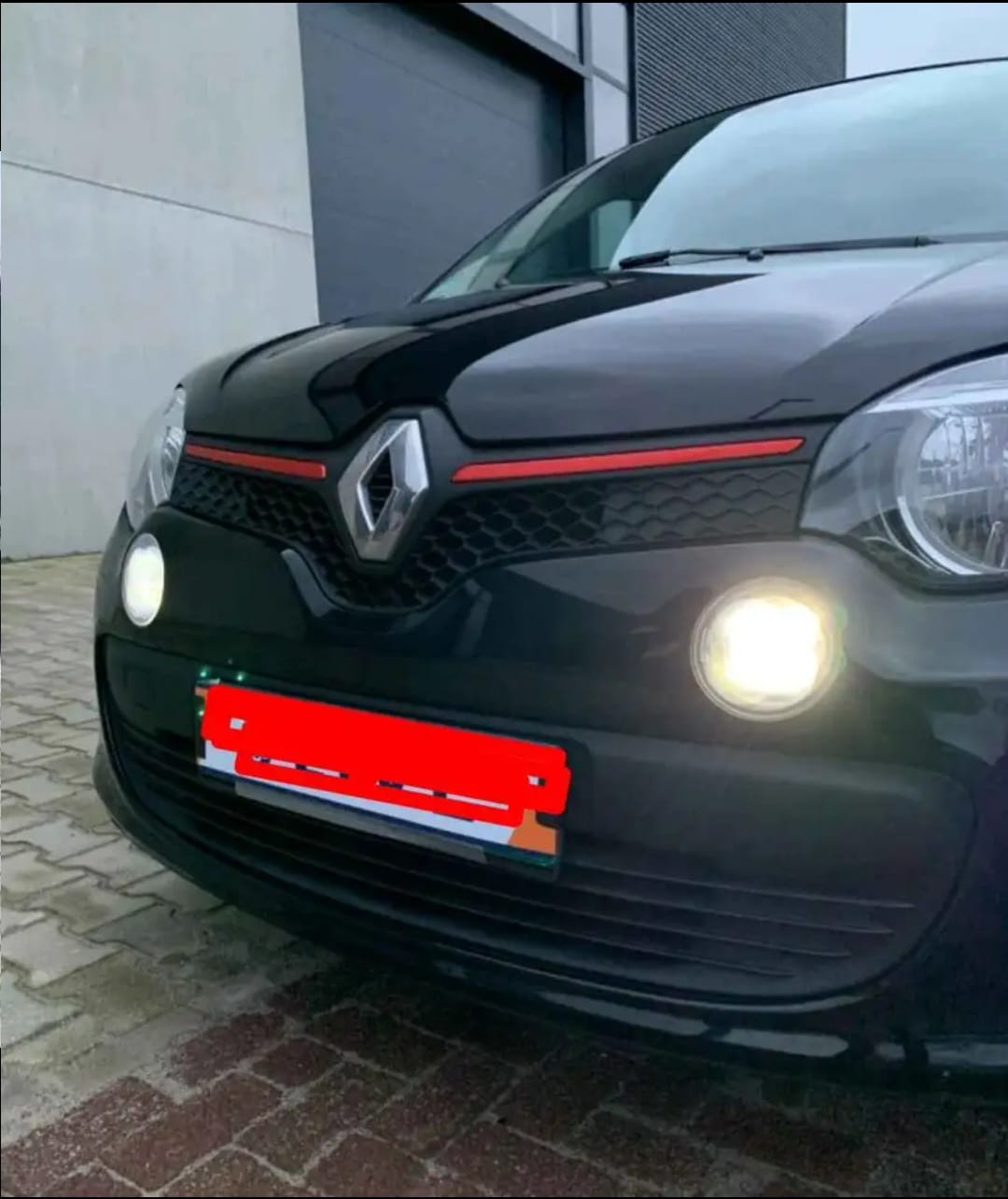 Renault Twingo anno2014 con soli 86000km già tagliandata